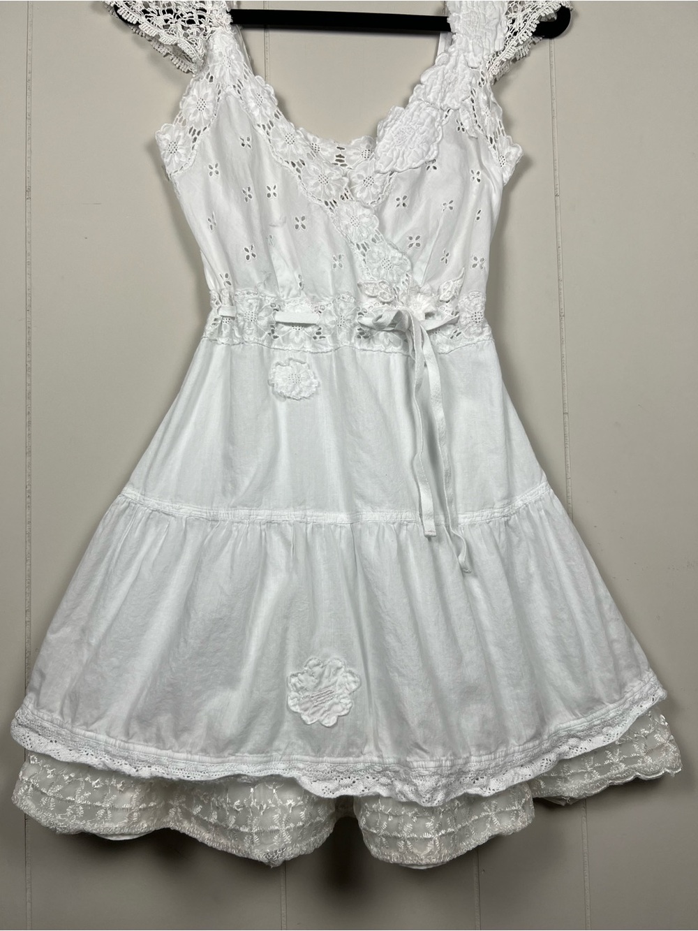 Free People Cottagecore Coquette White Eyelet Lace Mini Dress XS - Picture 3 of 16